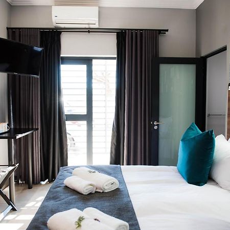 @Greys Guesthouse Bloemfontein Bagian luar foto