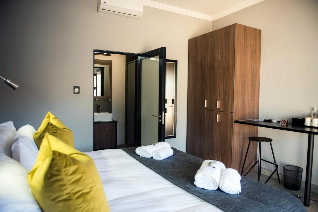 @Greys Guesthouse Bloemfontein Bagian luar foto