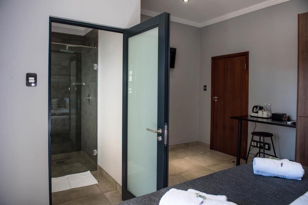 @Greys Guesthouse Bloemfontein Bagian luar foto