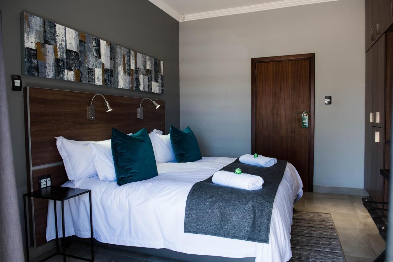 @Greys Guesthouse Bloemfontein Bagian luar foto