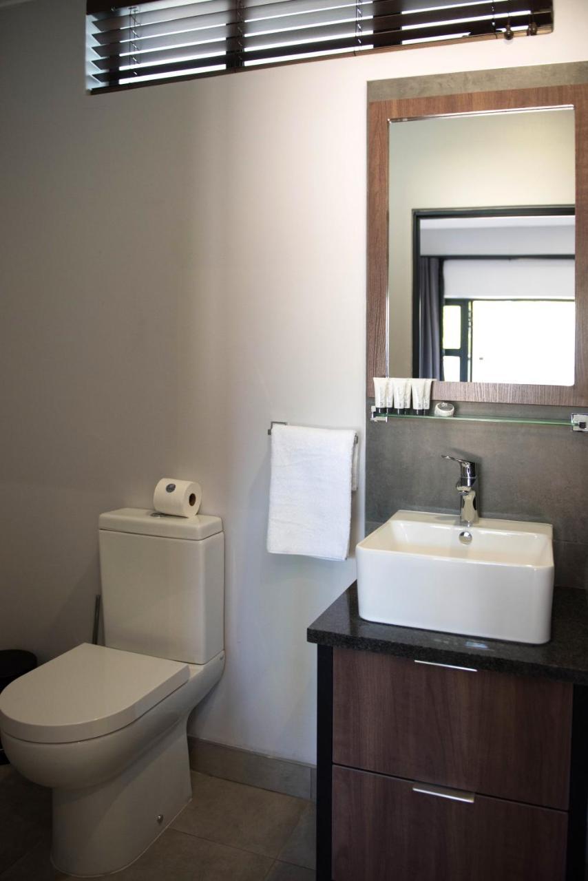 @Greys Guesthouse Bloemfontein Bagian luar foto