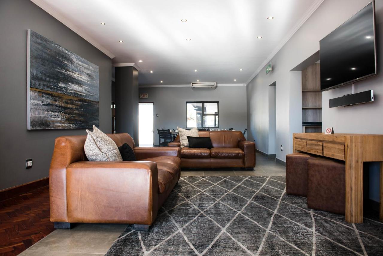 @Greys Guesthouse Bloemfontein Bagian luar foto