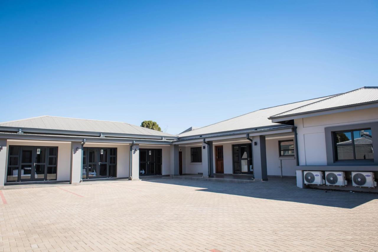 @Greys Guesthouse Bloemfontein Bagian luar foto